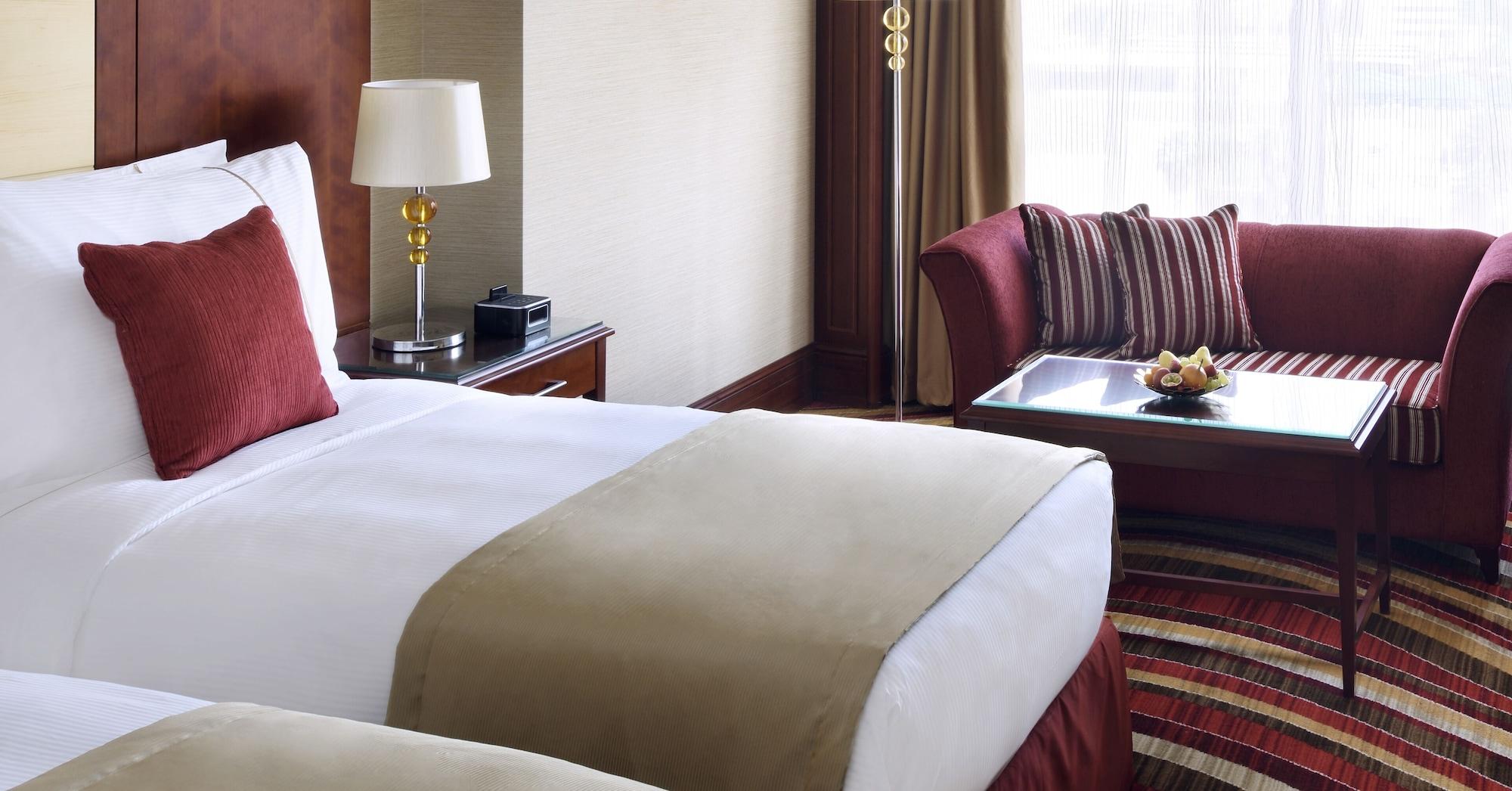 Moevenpick Hotel City Star Jeddah Exterior foto A guest room at the hotel