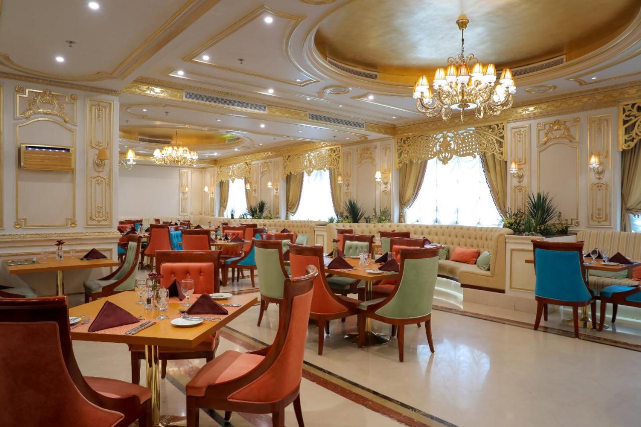 Moevenpick Hotel City Star Jeddah Exterior foto The restaurant