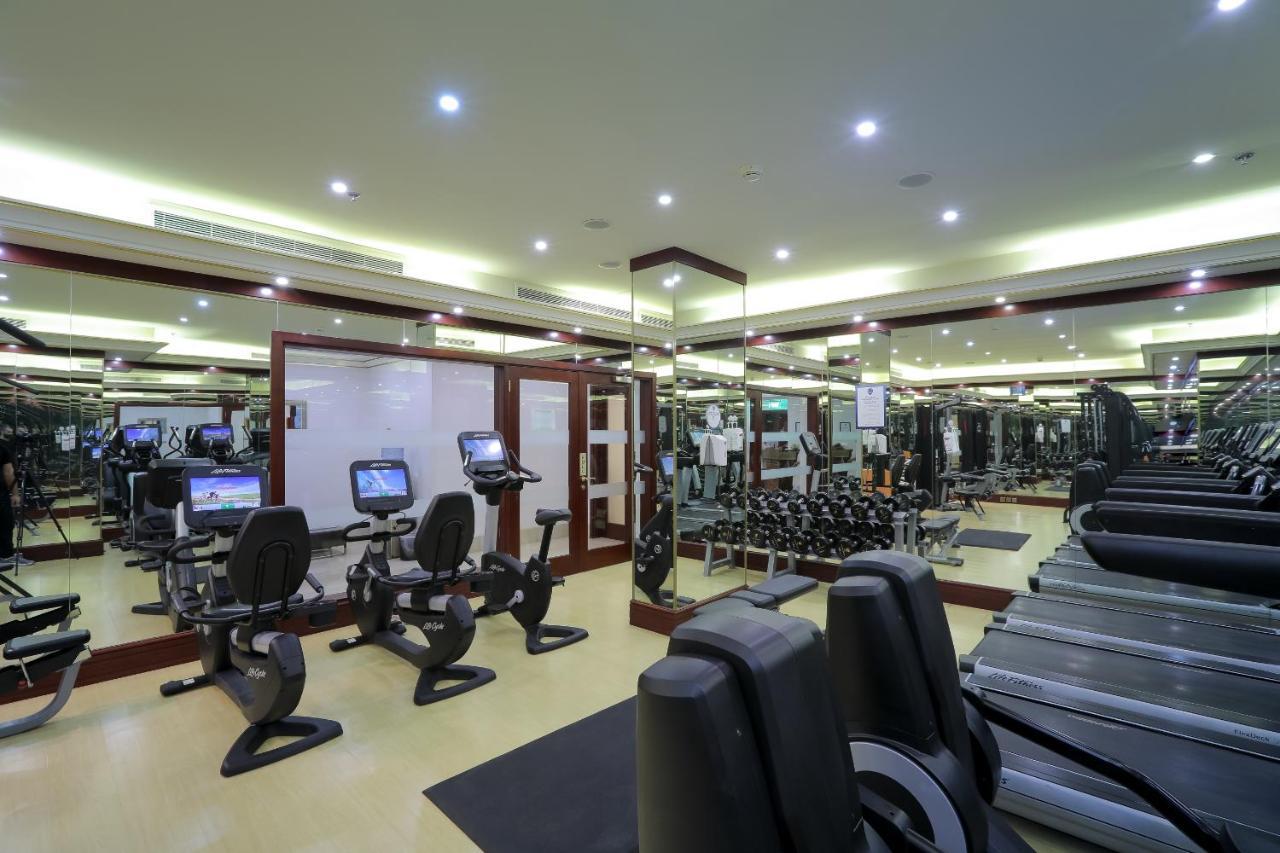 Moevenpick Hotel City Star Jeddah Exterior foto The gym at the hotel